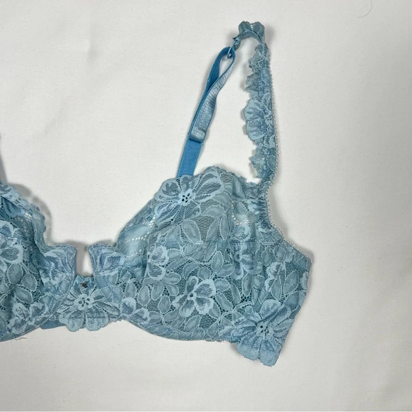 Vintage Y2K Victoria’s Secret Lace Bra - Picture 3 of 6